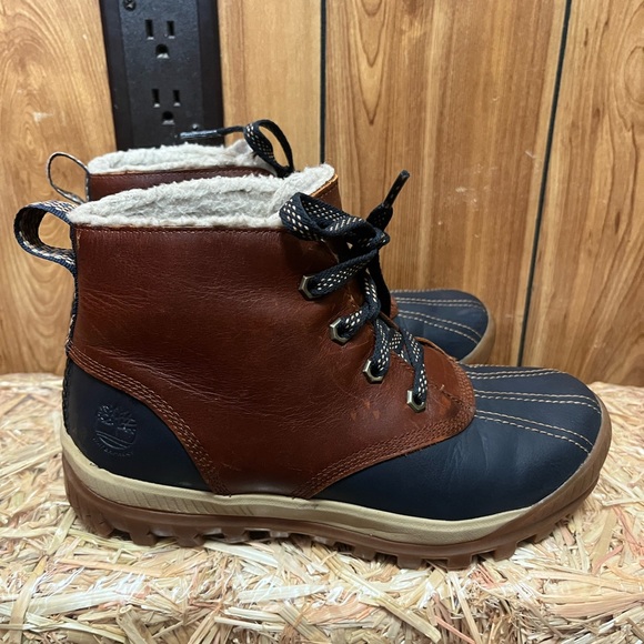 Timberland Women's Mt. Hayes Waterproof Chukka Winter Boots - Picture 1 of 6